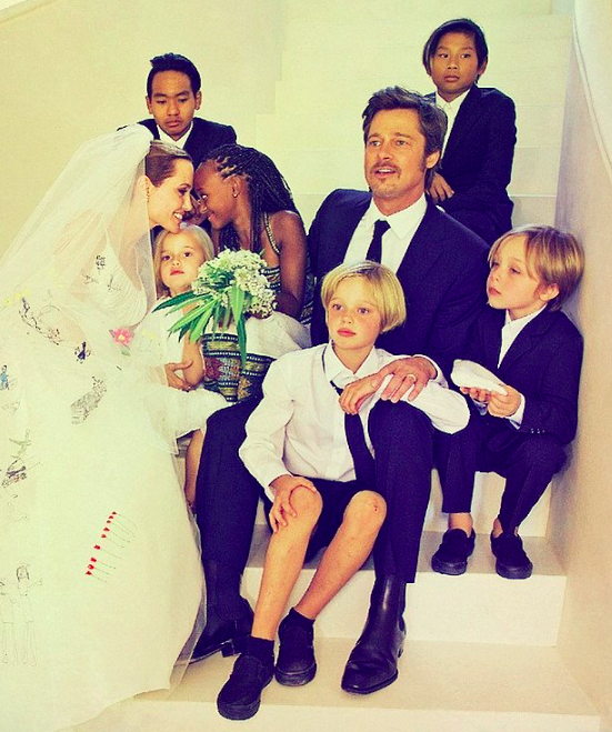 "Brangelina" - A família pós moderna dos astros Brad Pitt e Angelina Jolie.